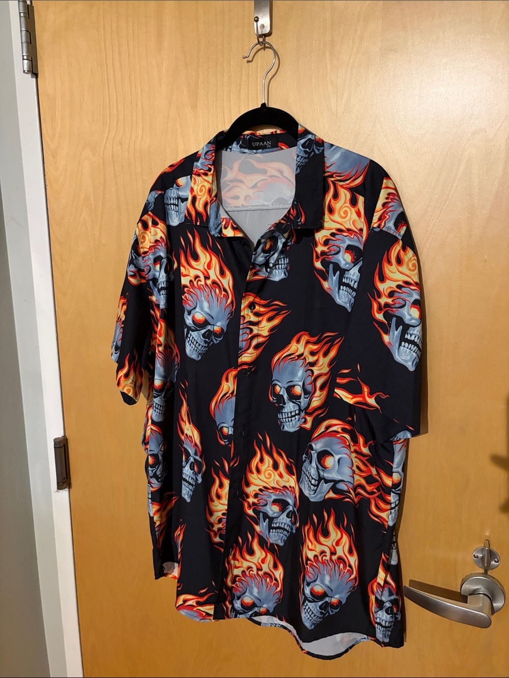 Men's Black Flame Skull Short-Sleeve Shirt